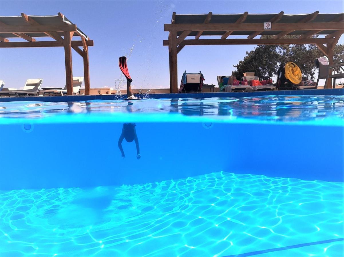 Irides Aparthotel Souvala Buitenkant foto