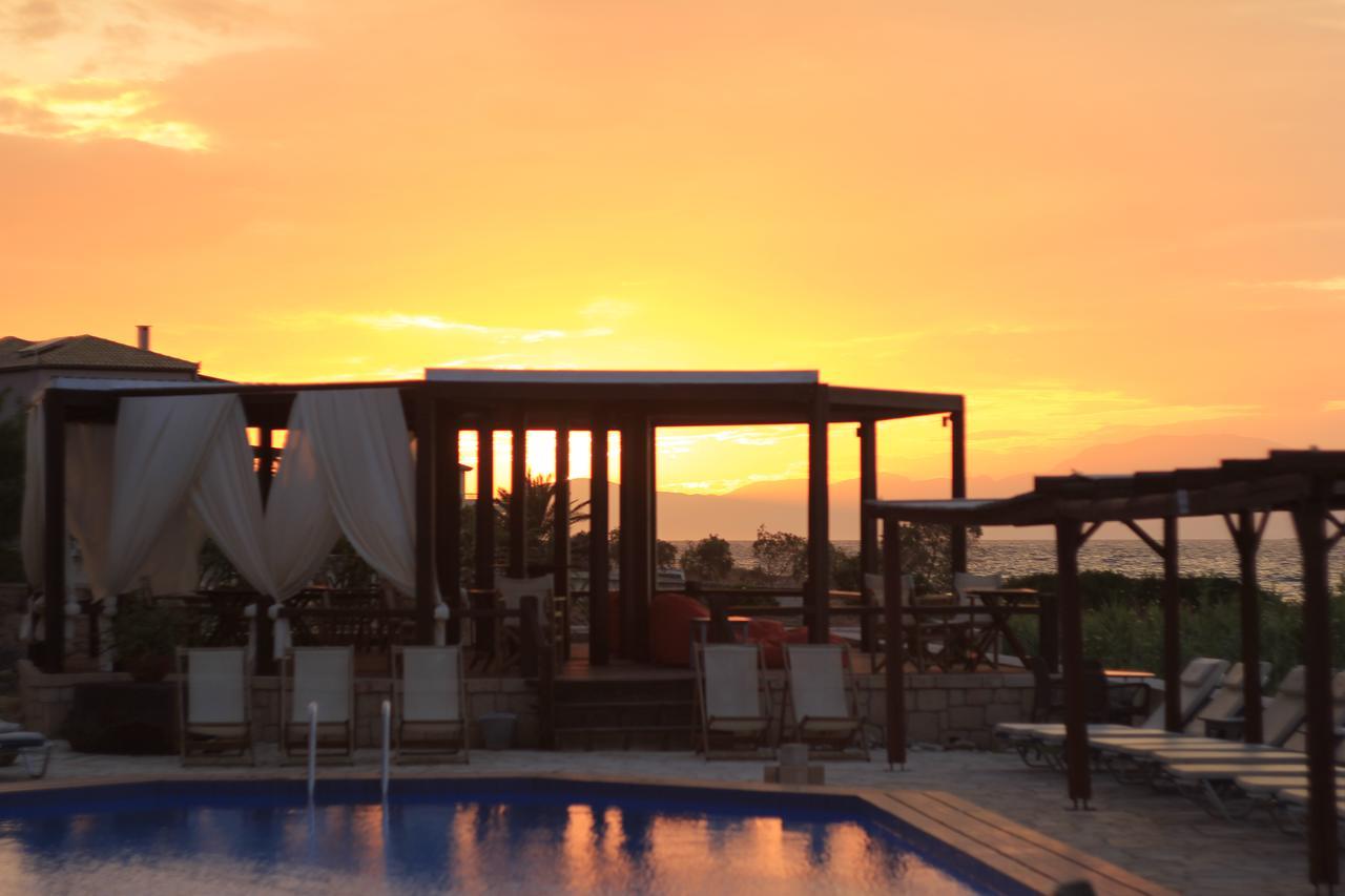 Irides Aparthotel Souvala Buitenkant foto
