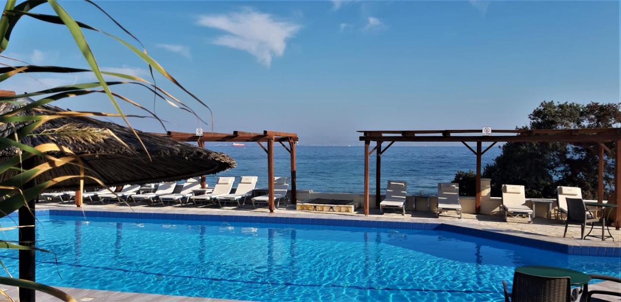 Irides Aparthotel Souvala Buitenkant foto